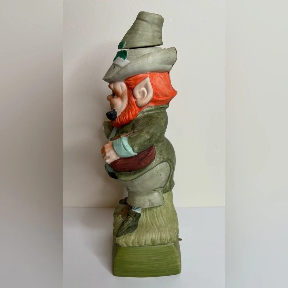 VINTAGE LEPRECHAUN (MR. LUCKY) DECANTER MUSIC BOX HOFFMAN DISTILLING CO.☘️